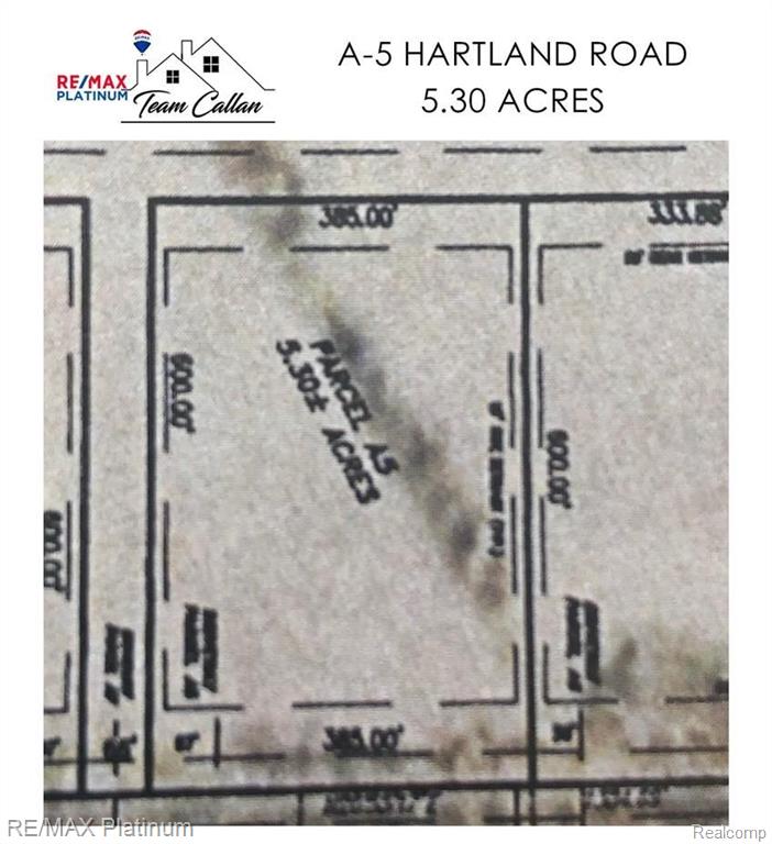A 5 Hartland Road Fenton, MI 48430 - Photo 2 of 7
