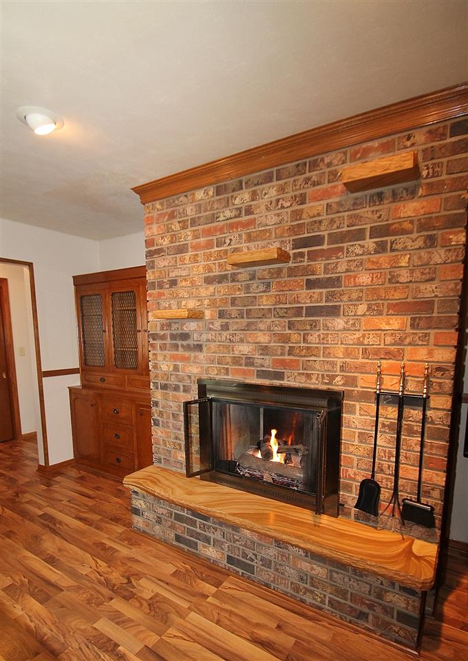 7917 Burr Oak Road Roscoe, IL 61073 - Photo 6 of 24 Gallery Image 6