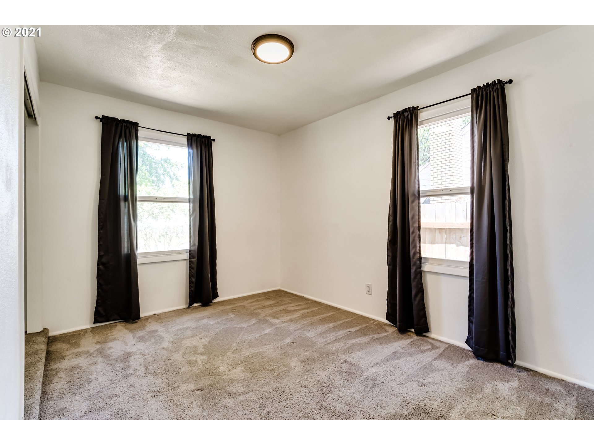 1679 J Street Springfield, OR 97477 - Photo 17 of 20