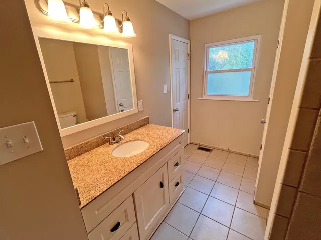 $199,900 | 4240 Greenbrier Lane, Richton Park, IL 60471