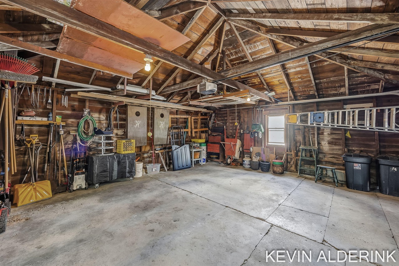 136 South Fairview Road Zeeland, MI 49464 - Photo 37 of 42 Gallery Image 37
