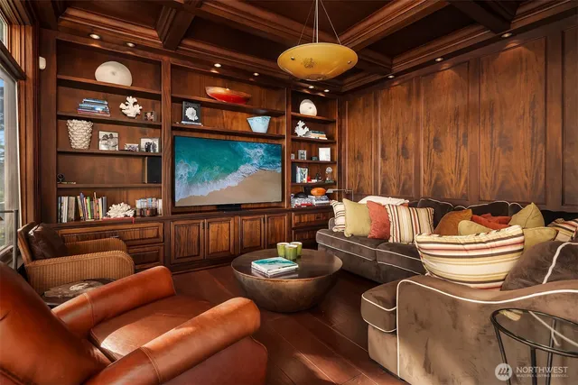 $7,999,999 | 5608 Tara Drive, Freeland, WA 98249