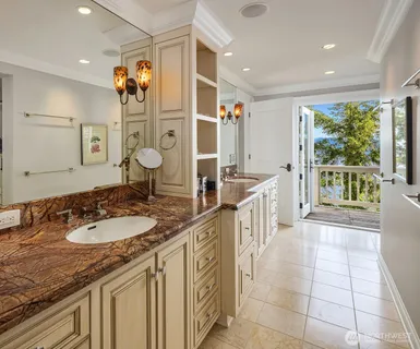 $7,999,999 | 5608 Tara Drive, Freeland, WA 98249