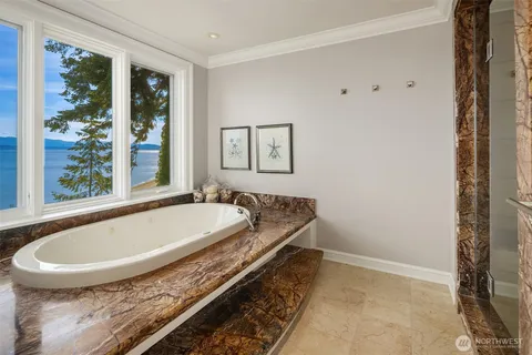 $7,999,999 | 5608 Tara Drive, Freeland, WA 98249