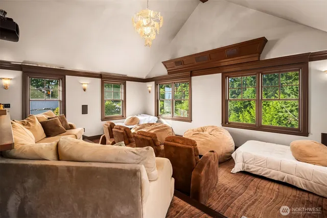 $7,999,999 | 5608 Tara Drive, Freeland, WA 98249