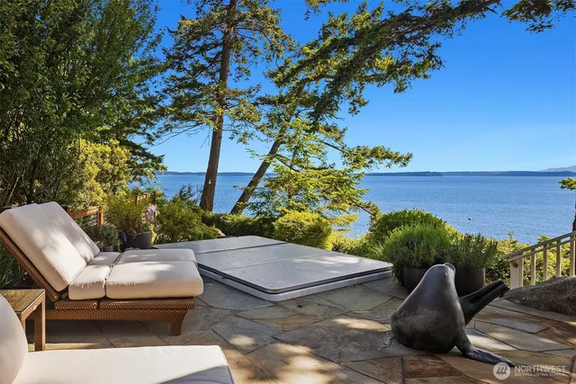 $7,999,999 | 5608 Tara Drive, Freeland, WA 98249