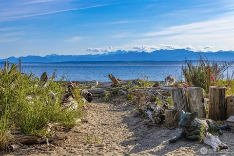 $7,999,999 | 5608 Tara Drive, Freeland, WA 98249