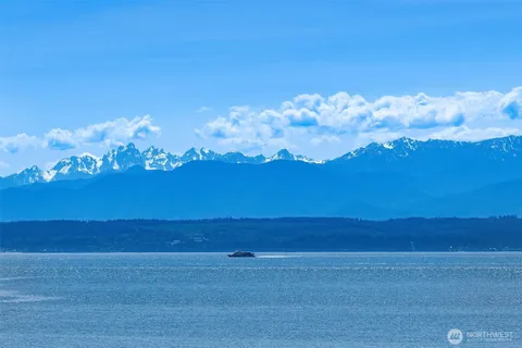 $7,999,999 | 5608 Tara Drive, Freeland, WA 98249