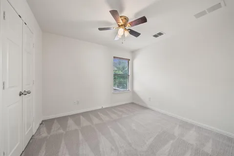 $430,000 | 325 Kirby Drive, Argyle, TX 76226