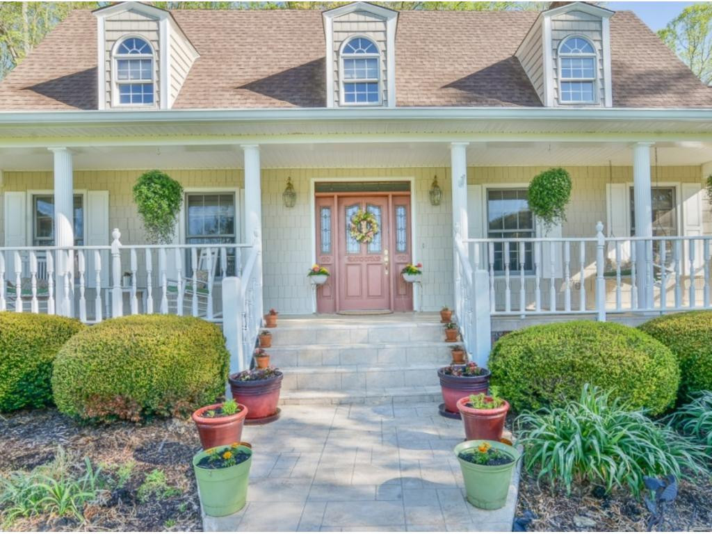 133 Millwood Road Bristol, TN 37620 - Photo 33 of 36 pretty entry