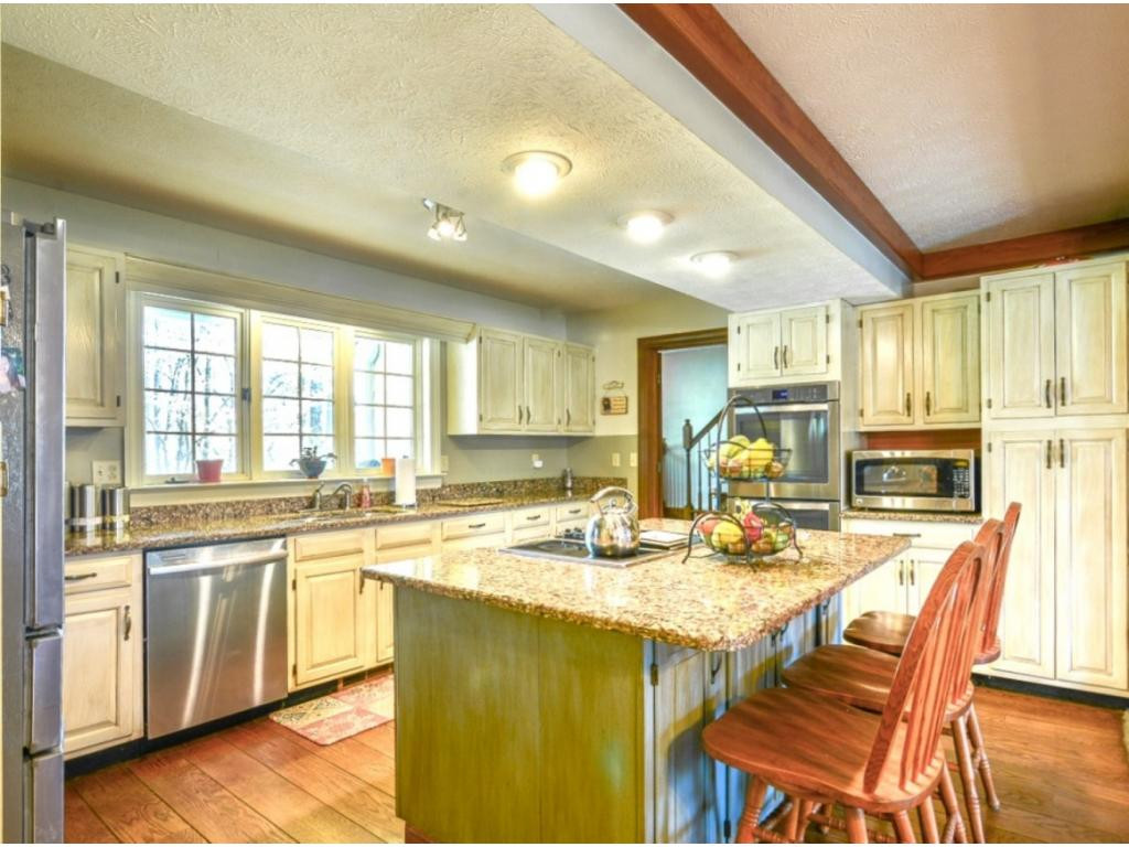 133 Millwood Road Bristol, TN 37620 - Photo 8 of 36 kitchen island