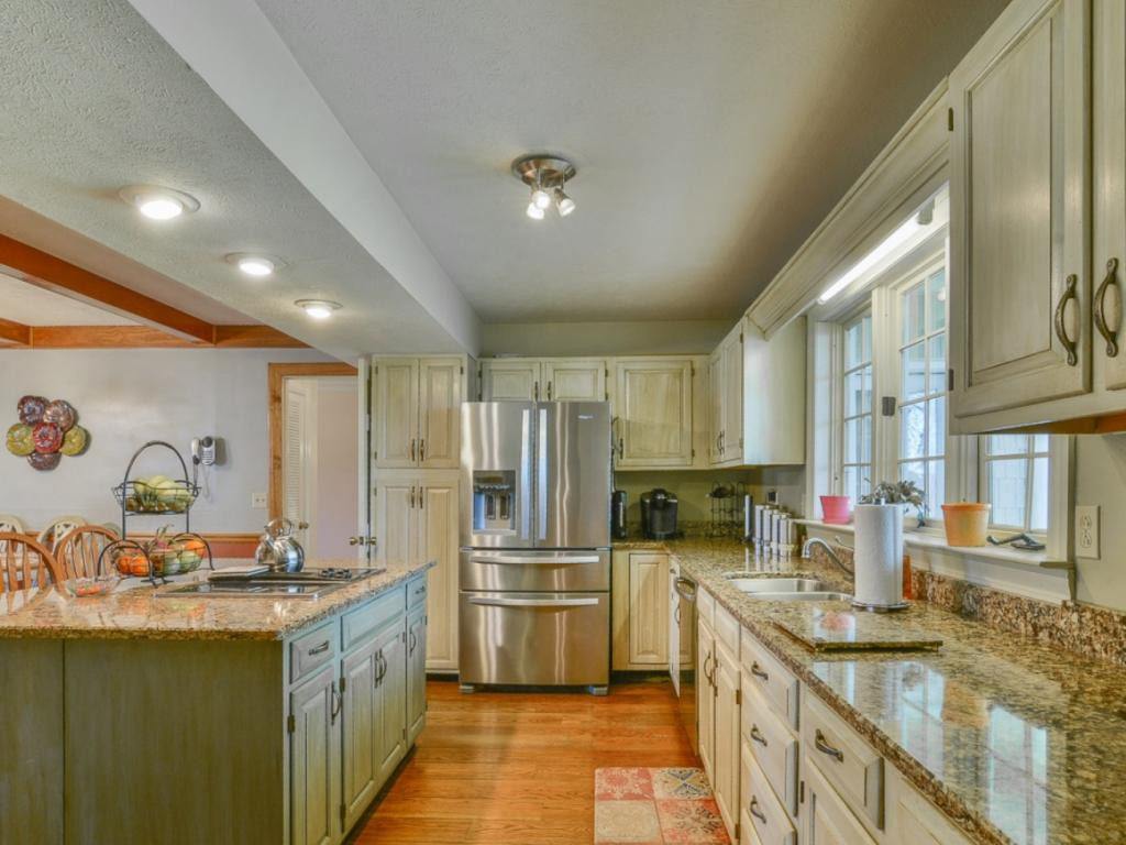 133 Millwood Road Bristol, TN 37620 - Photo 9 of 36 quartz countertops