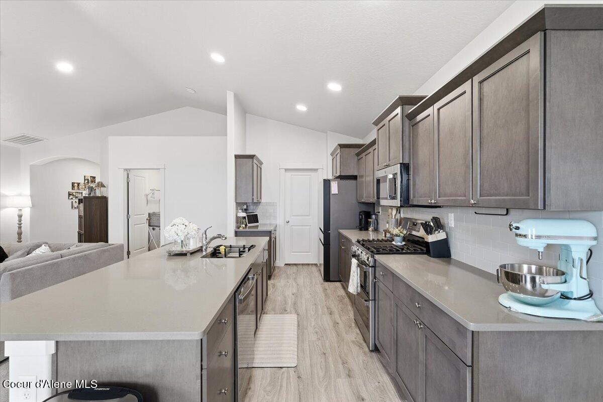 6150 West Ballentree Lane Rathdrum, ID 83858 - Photo 13 of 31 13-6150 W Ballentree Ln_RedHogMedia