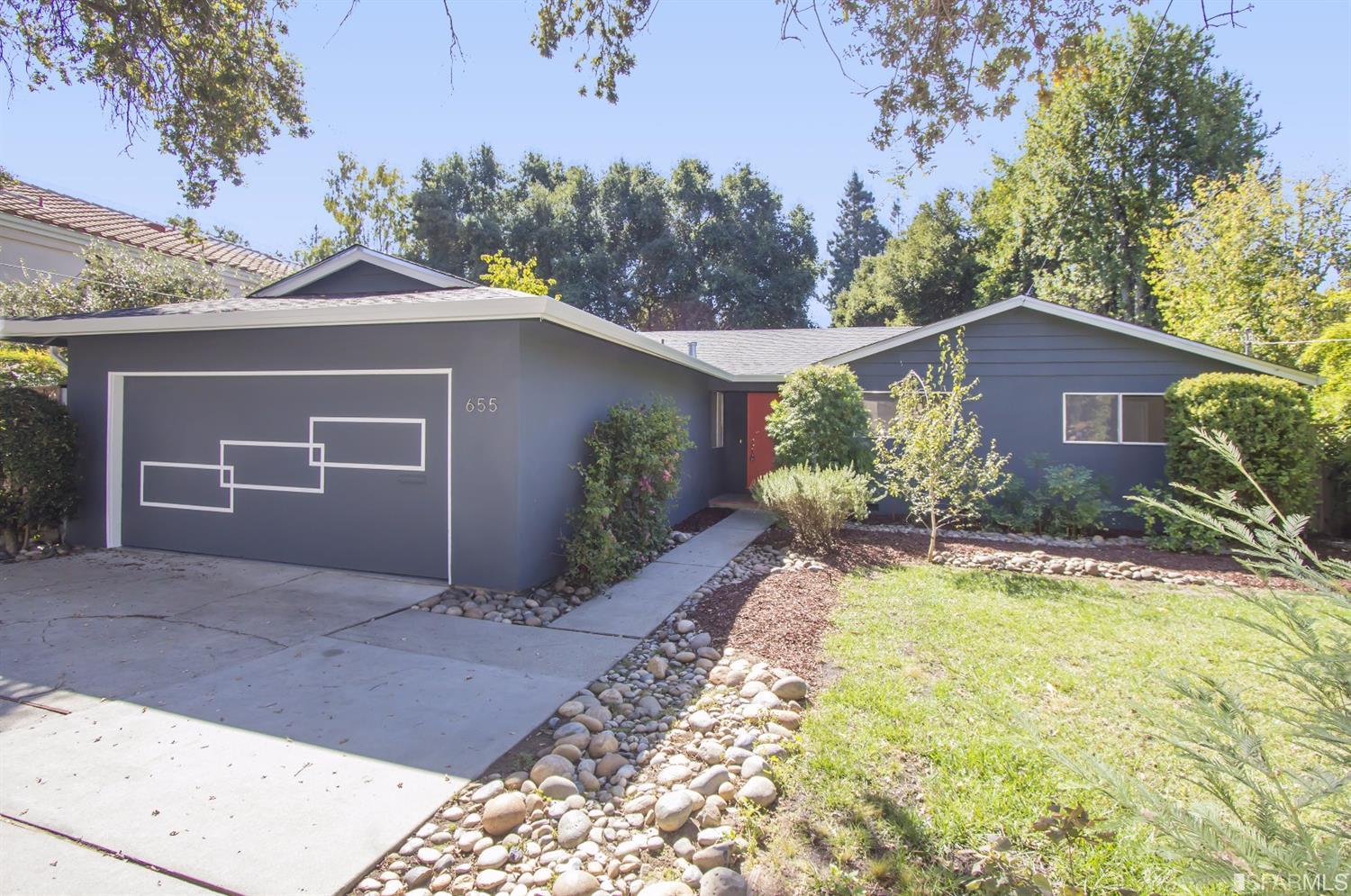 655 Gilbert Avenue Menlo Park, CA 94025 - Photo 2 of 30