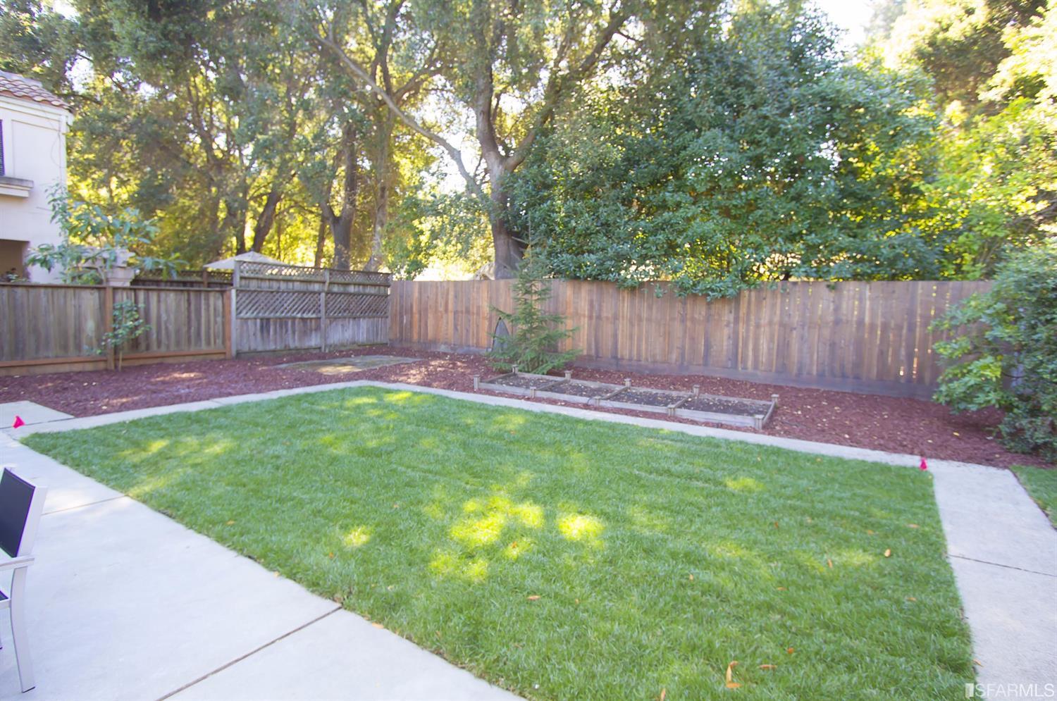 655 Gilbert Avenue Menlo Park, CA 94025 - Photo 27 of 30