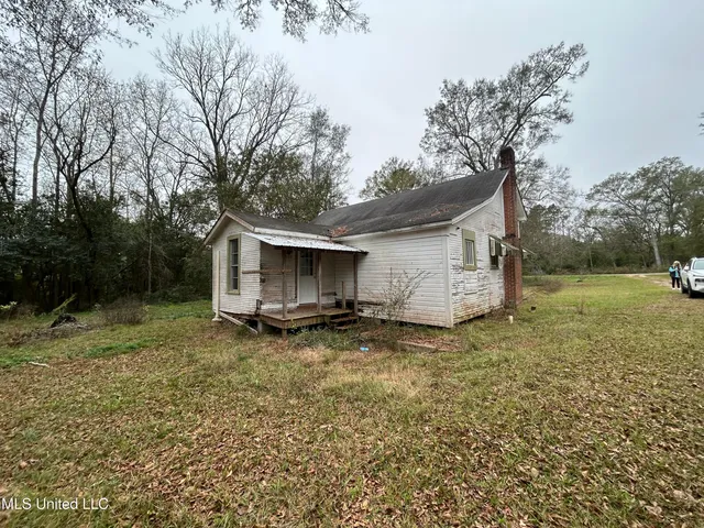 $125,000 | 3798 Front Street, Silver Creek, MS 39663