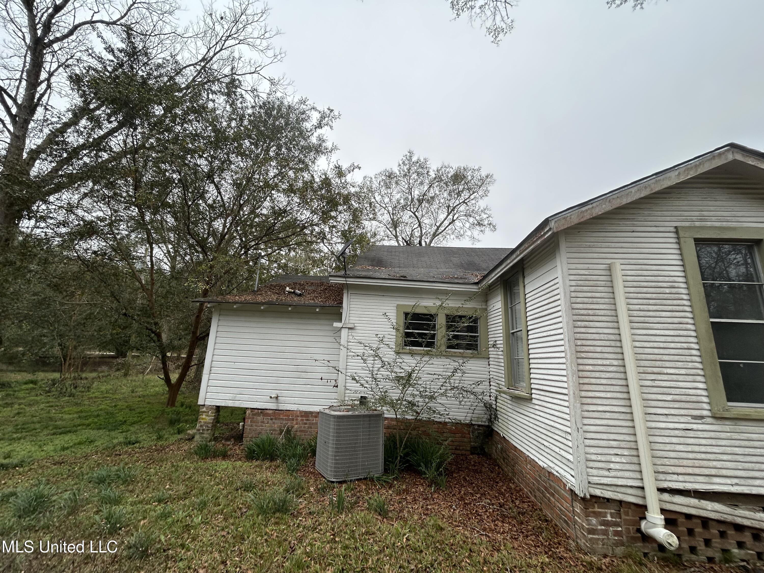 3798 Front Street Silver Creek, MS 39663 - Photo 37 of 43 IMG_8631