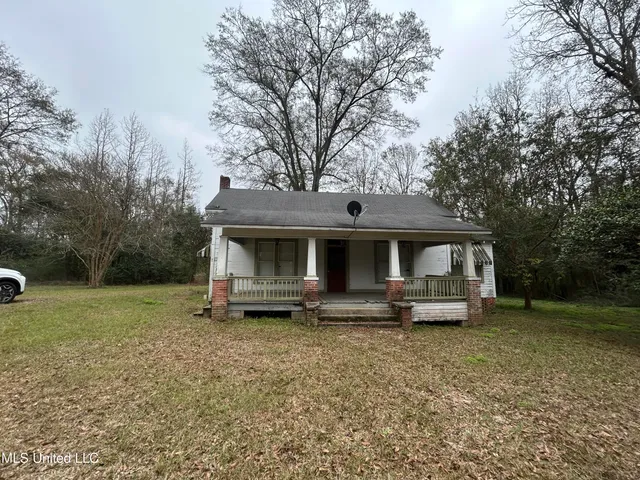 $125,000 | 3798 Front Street, Silver Creek, MS 39663