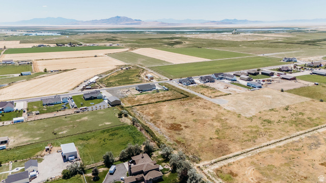 5752 West 2425th North, Unit 4 Hooper, UT 84315 - Photo 5 of 20