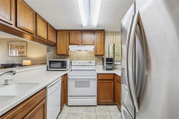 $197,900 | 1051 South Highland Street, Unit 3B, Mount Dora, FL 32757