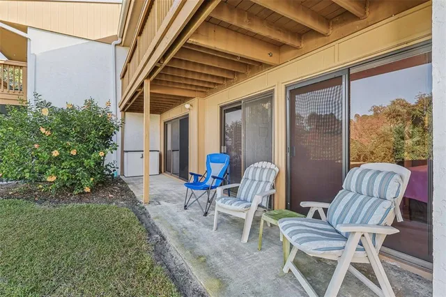 $199,900 | 1051 South Highland Street, Unit 3B, Mount Dora, FL 32757