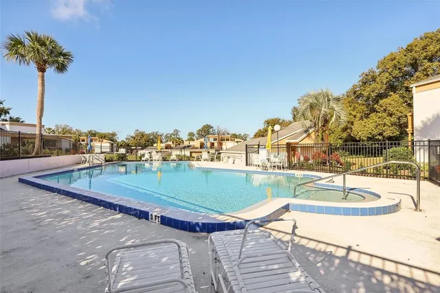 $199,900 | 1051 South Highland Street, Unit 3B, Mount Dora, FL 32757