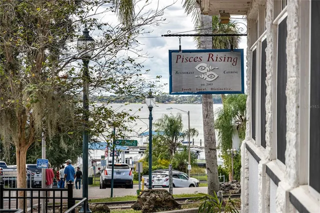 $199,900 | 1051 South Highland Street, Unit 3B, Mount Dora, FL 32757