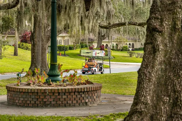 $199,900 | 1051 South Highland Street, Unit 3B, Mount Dora, FL 32757