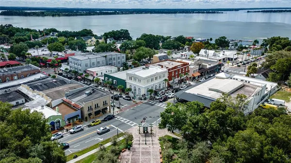 $197,900 | 1051 South Highland Street, Unit 3B, Mount Dora, FL 32757