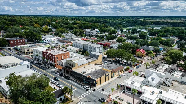 $197,900 | 1051 South Highland Street, Unit 3B, Mount Dora, FL 32757