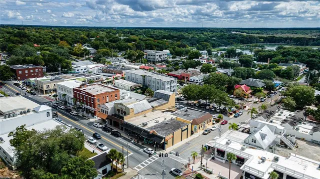 $199,900 | 1051 South Highland Street, Unit 3B, Mount Dora, FL 32757