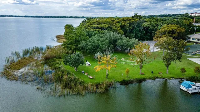 $199,900 | 1051 South Highland Street, Unit 3B, Mount Dora, FL 32757