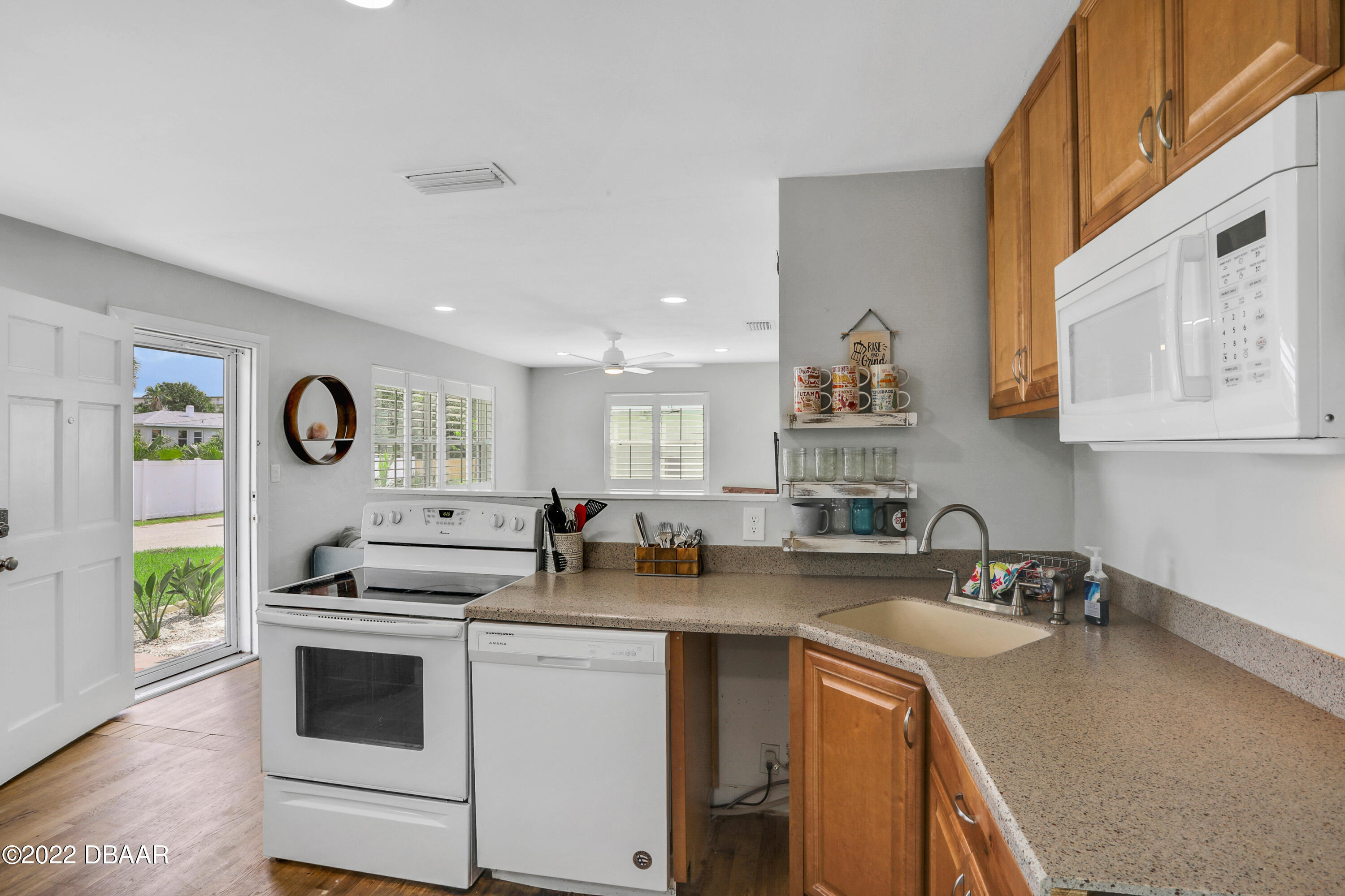 120 Frazar Road Daytona Beach, FL 32118 - Photo 8 of 33 7O0A3091