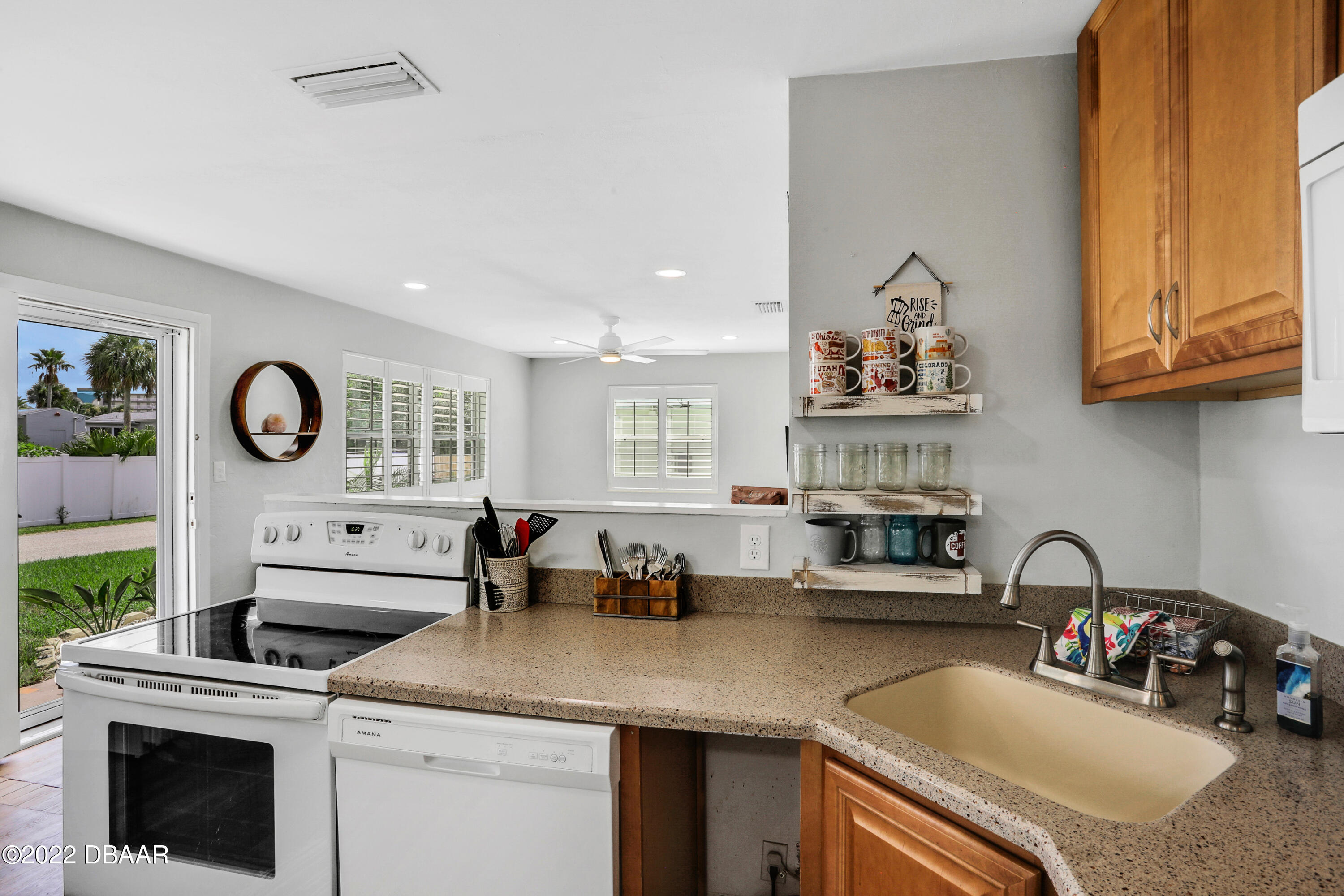 120 Frazar Road Daytona Beach, FL 32118 - Photo 9 of 33 7O0A3095