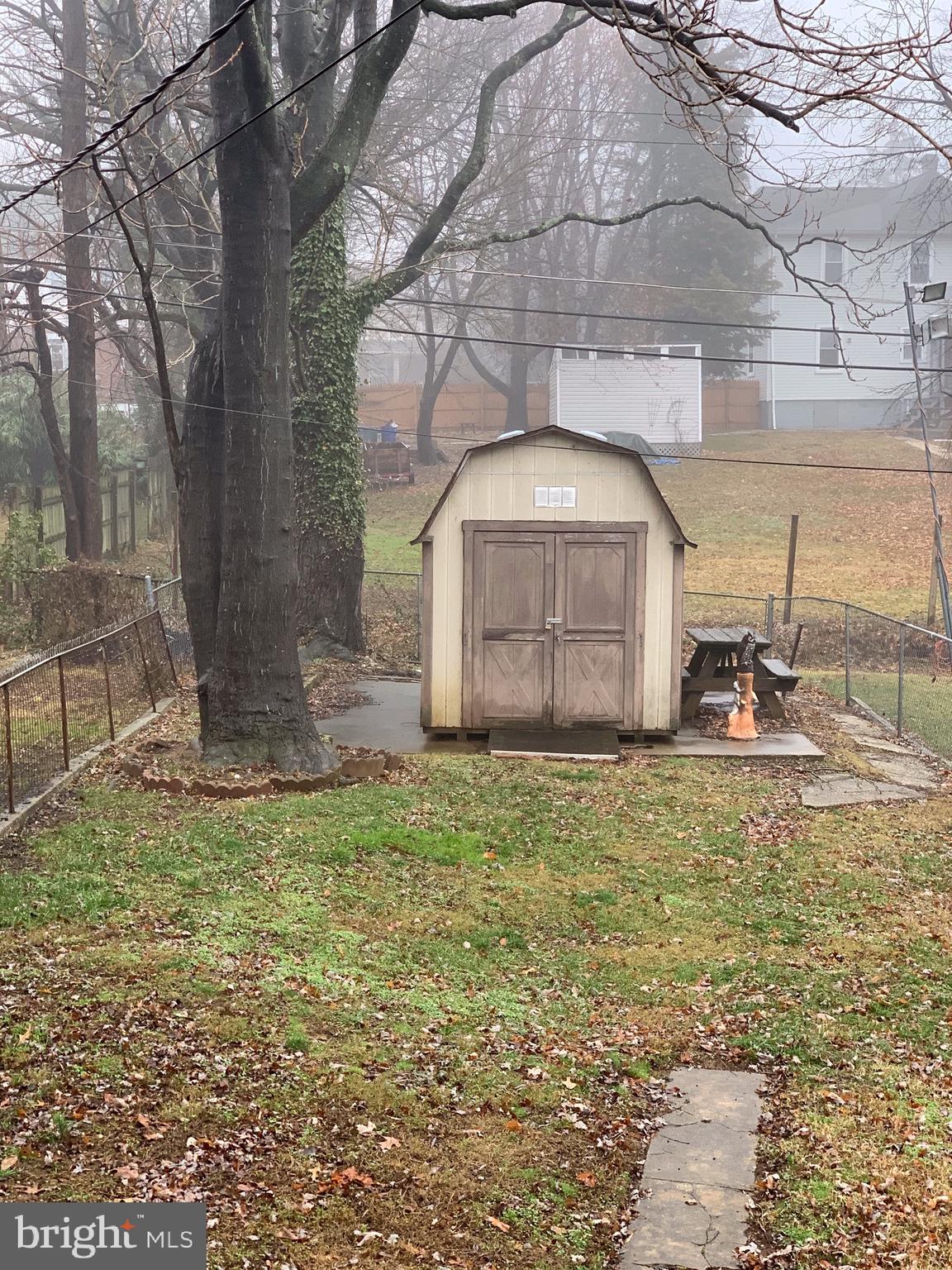 418 Walcott Road Baltimore, MD 21206 - Photo 29 of 30 Rear Yard Shed