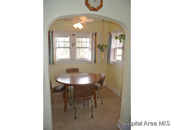 1712 Mound Road Jacksonville, IL 62650 - Photo 7 of 15 Gallery Image 7