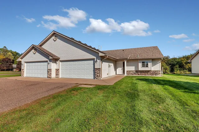 $195,000 | 203 Appaloosa Court, Braham, MN 55006