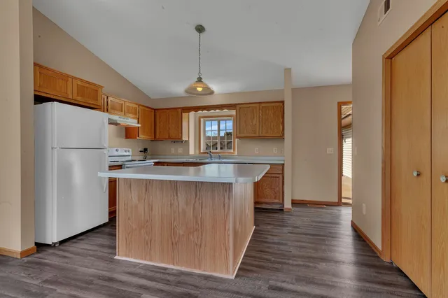 $195,000 | 203 Appaloosa Court, Braham, MN 55006