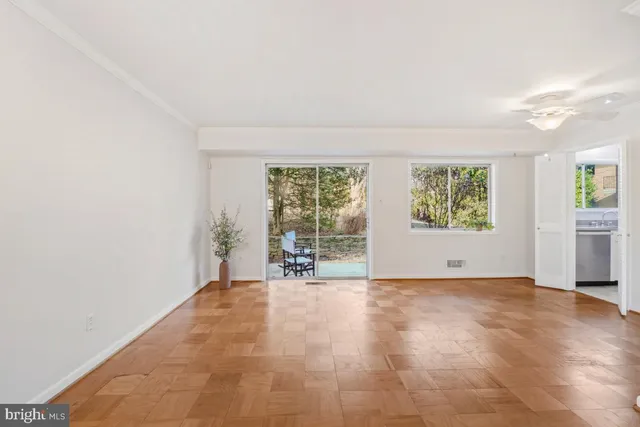 $230,000 | 10612 Montrose Avenue, Unit 102, Bethesda, MD 20814