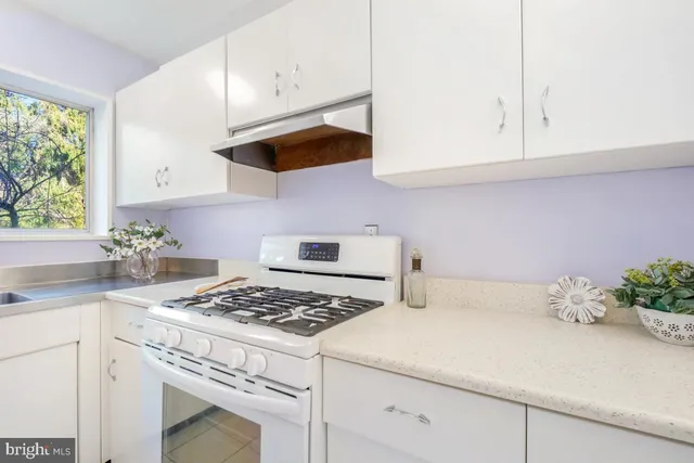 $230,000 | 10612 Montrose Avenue, Unit 102, Bethesda, MD 20814