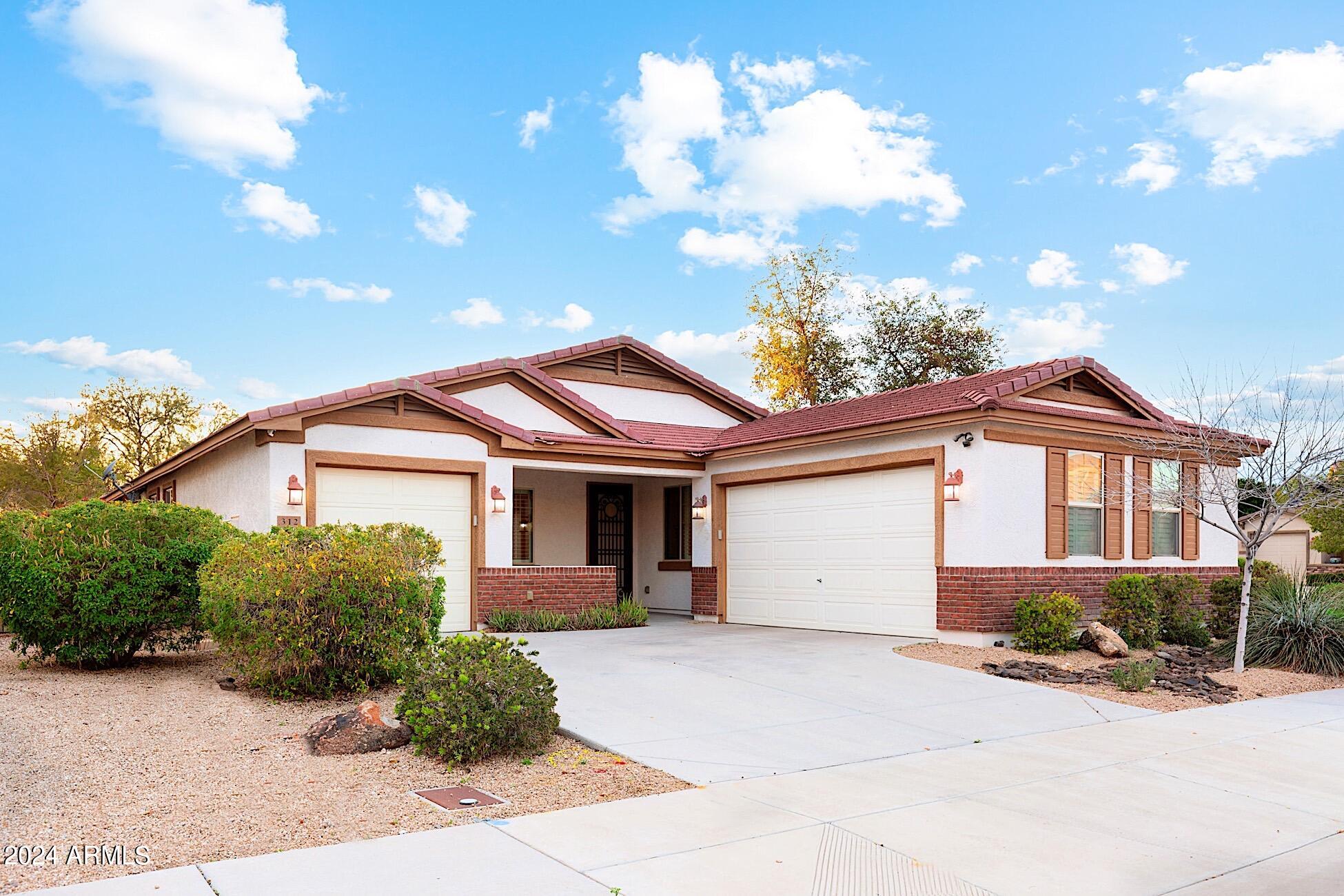 312 South 172nd Drive Goodyear, AZ 85338 - Photo 9 of 40 49-IMG_7216 2