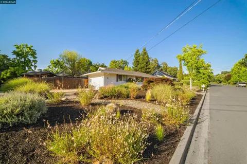 $1,588,000 | 157 Clydesdale Drive, Danville, CA 94526