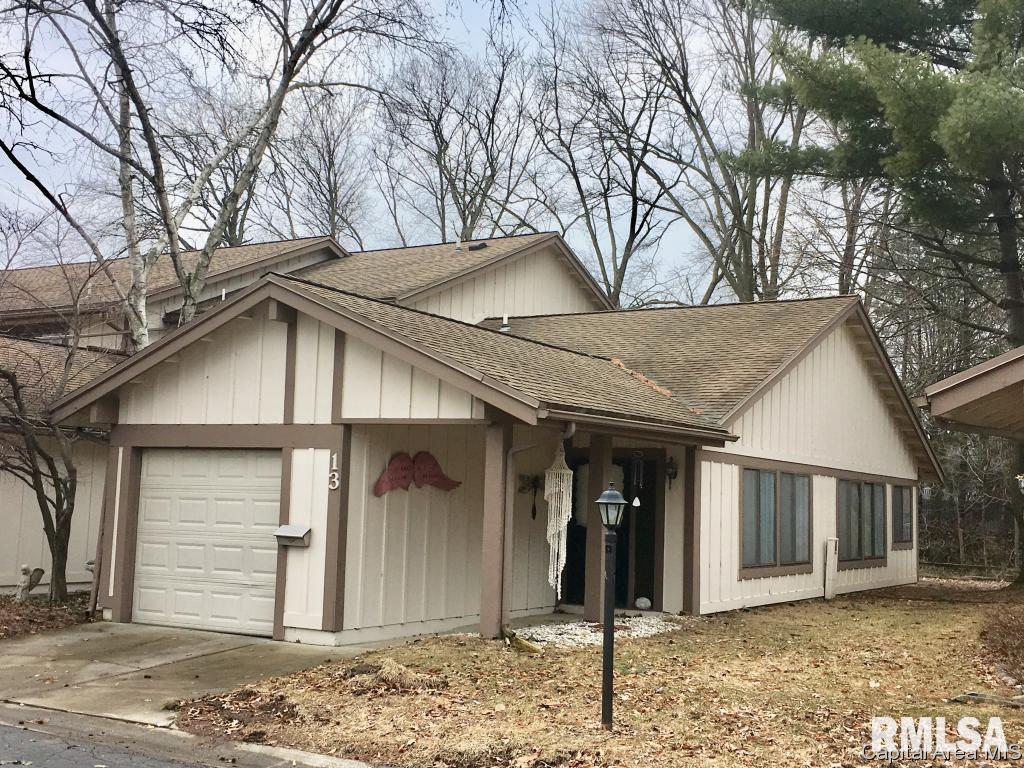 13 Oakbend Court Springfield, IL 62704 - Photo 1 of 9 Gallery Image 1