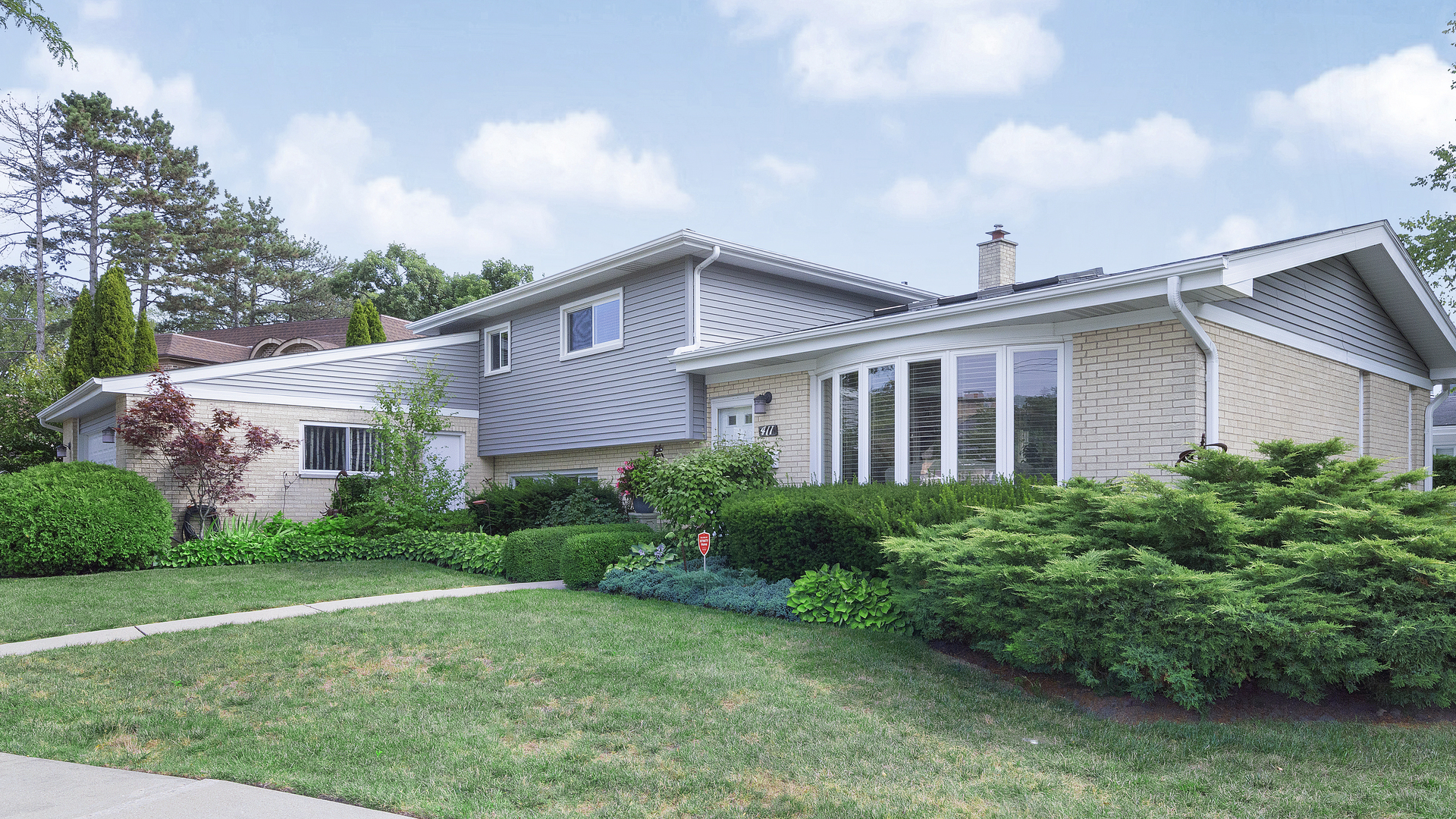 411 Sumac Road Highland Park, IL 60035 - Photo 1 of 22
