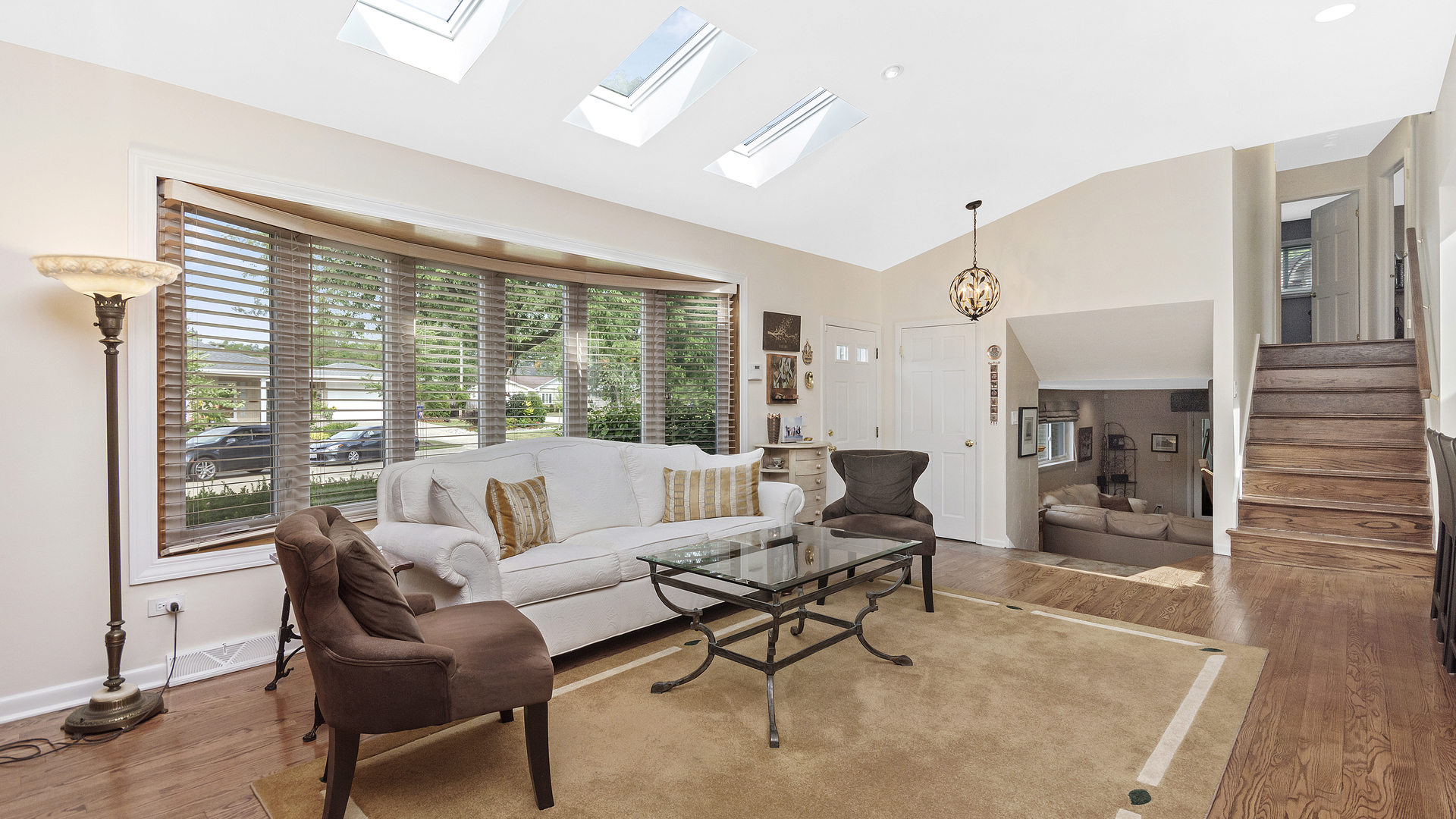 411 Sumac Road Highland Park, IL 60035 - Photo 3 of 22