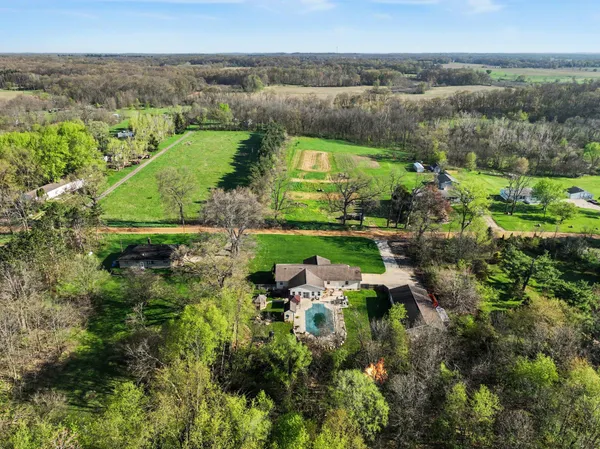 $474,900 | 23803 Evan Street, Cassopolis, MI 49031