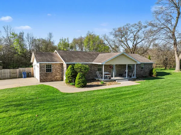 $474,900 | 23803 Evan Street, Cassopolis, MI 49031