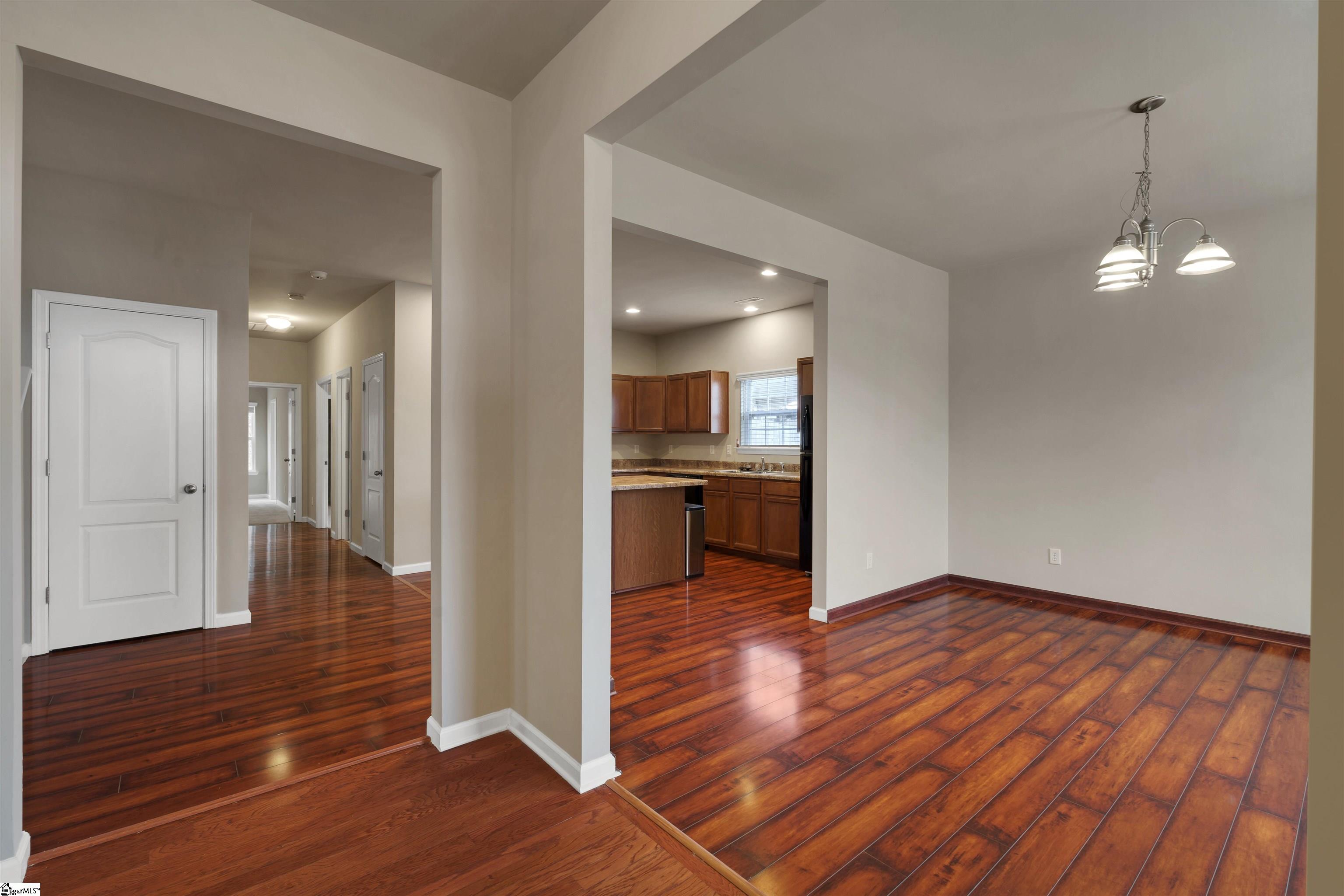 742 Tinder Boiling Springs Boiling Springs, SC 29316 - Photo 4 of 18 Gallery Image 4