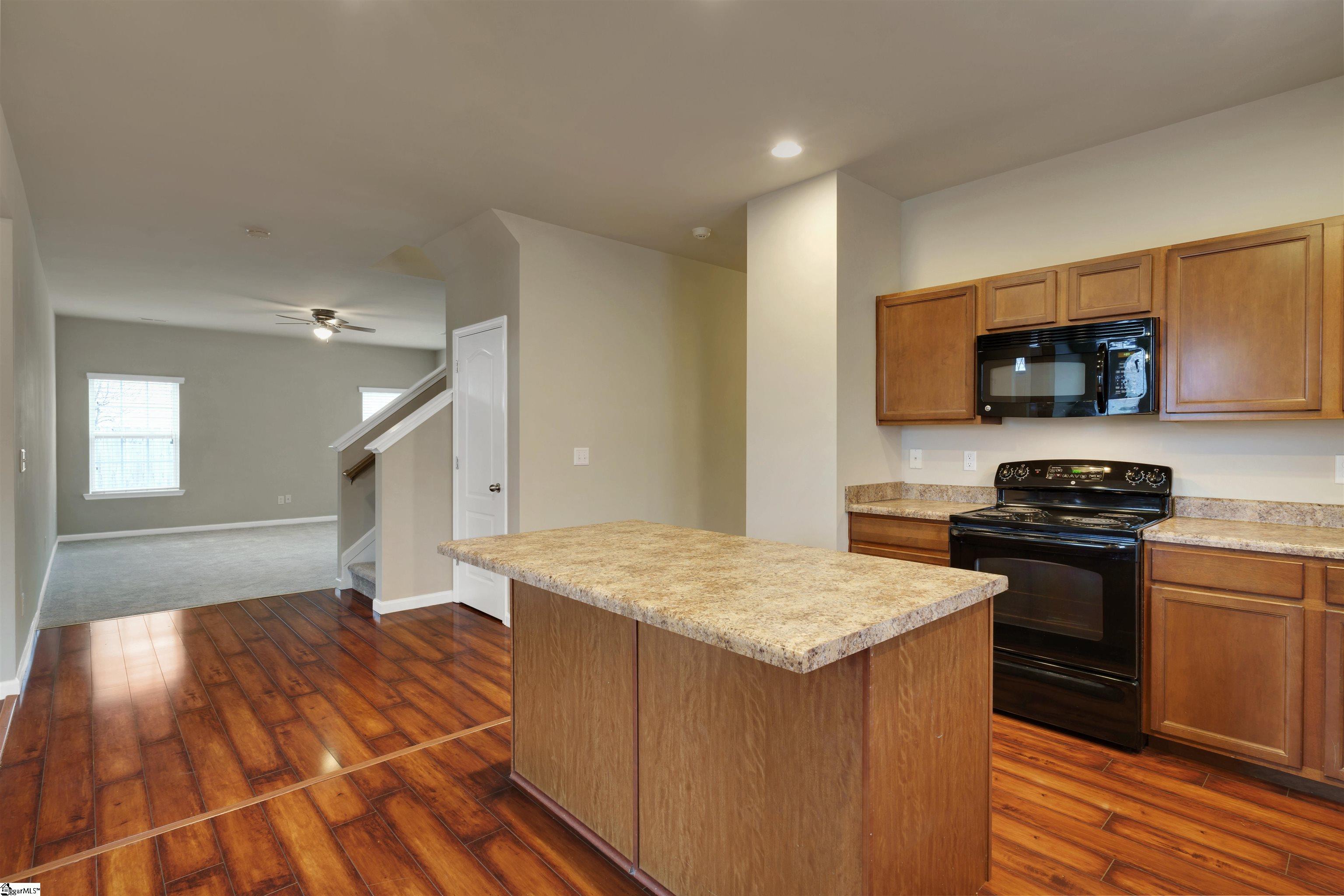 742 Tinder Boiling Springs Boiling Springs, SC 29316 - Photo 7 of 18 Gallery Image 7
