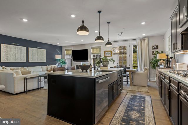 $799,900 | 329 Ponds Edge Drive, Media, PA 19063